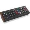 Sintezators Behringer Model D Melns