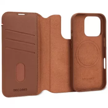 Decoded ādas noņemams maciņš iPhone 16 Pro — brūns, īsta āda, mikrošķiedra, 6.3 collu ekrāns, 3 karšu kabatas