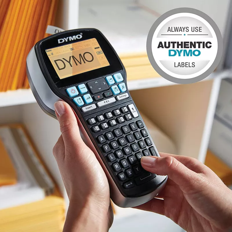 DYMO LabelManager 420P portatīvais etiķešu printeris ar uzlādējamu akumulatoru, ABC tastatūru, 4 D1 lentes ruļļiem un somu