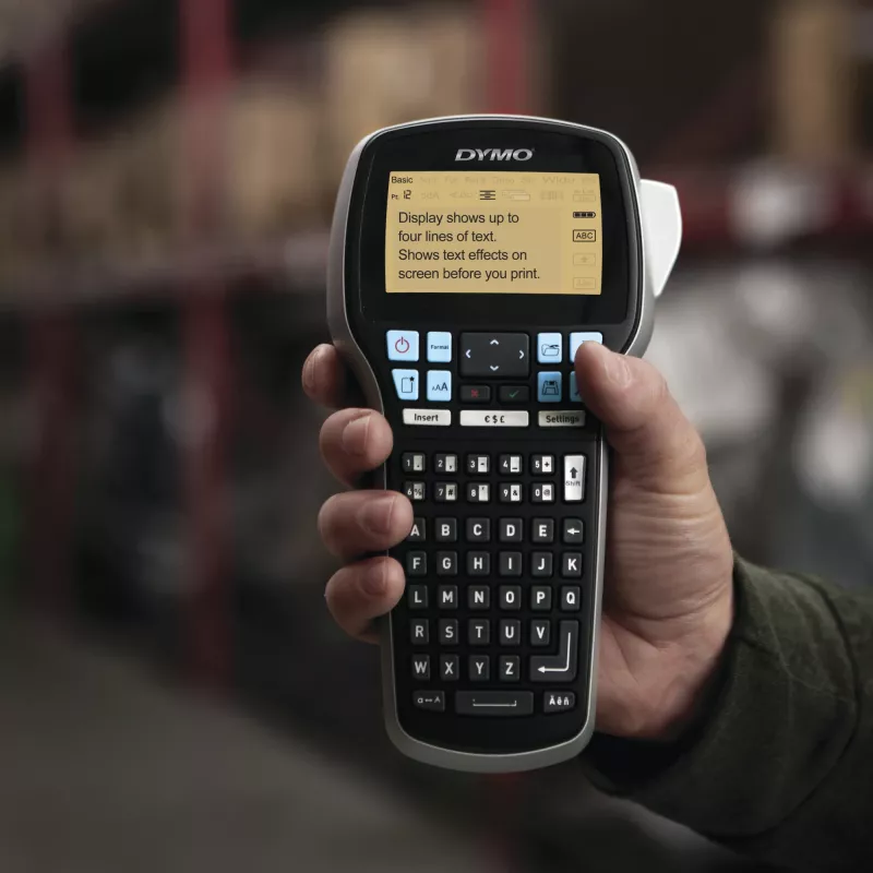 DYMO LabelManager 420P portatīvais etiķešu printeris ar uzlādējamu akumulatoru, ABC tastatūru, 4 D1 lentes ruļļiem un somu