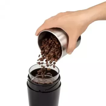Kafijas dzirnaviņas ar nerūsējošā tērauda asmeņiem De’Longhi KG200, 90 g pupiņu tvertne, 170 W, melna