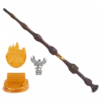 Wizarding World Harijs Poters, 12 collu Maģiskais Kolekcionārs Albusa Dumidora Burvju nūjiņa ar Statīvu un Metāla Figūriņu, Maģiskās Radības, Kostīmu Piederums