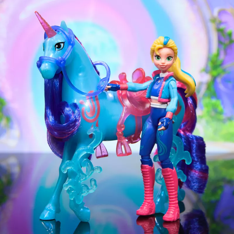 Spin Master Unicorn Academy Isabel lelle ar īstām krēpēm un asti un suku