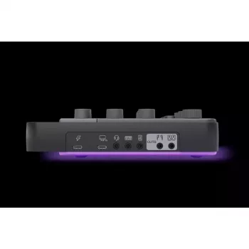 Mikseris Mackie MixCaster Live pārnēsājams 8 kanālu USB – kompakts dzīvās skaņas maisītājs ar iebūvētu USB interfeisu