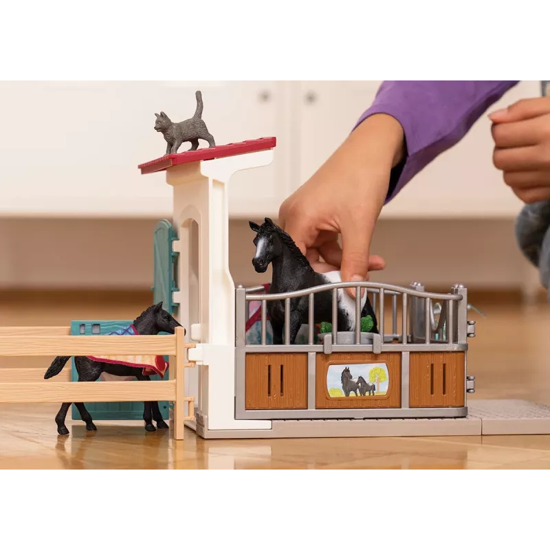 schleich HORSE CLUB Zirgu kaste ar ķēvi un kumeļu, Zirgu novietne, Zirgi, 5 gadi, Daudzkrāsains, Plastmasa