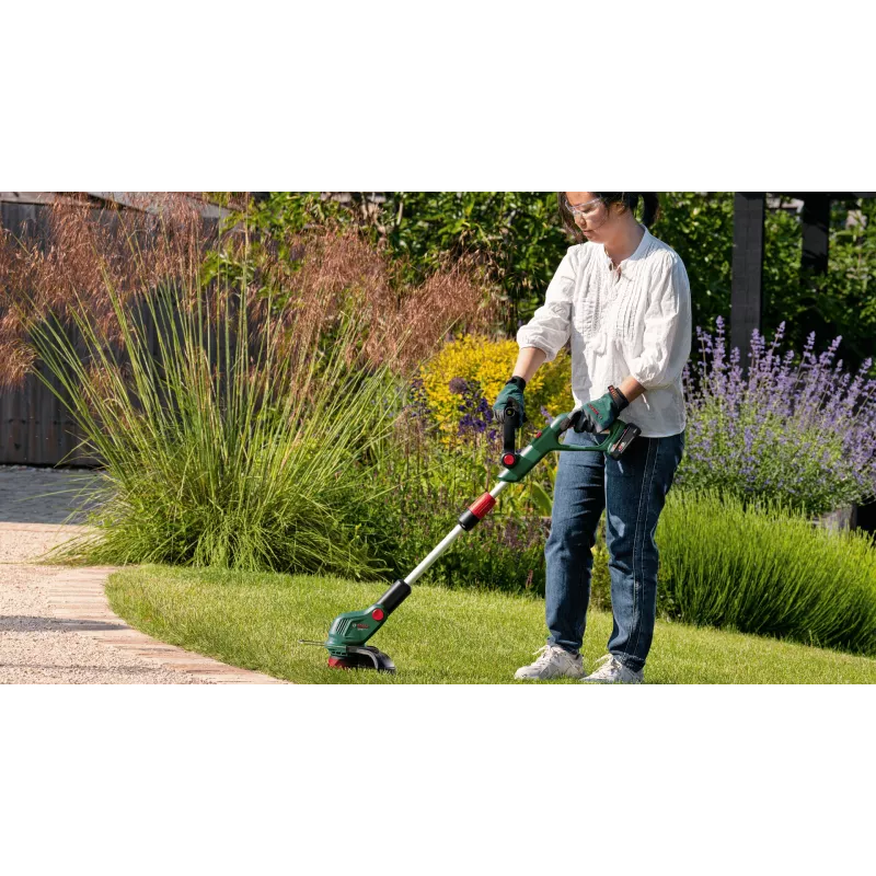Bosch UniversalGrassCut 18V-26-500 26 cm Bezvadu zāles trimmeris Melns, Zaļš