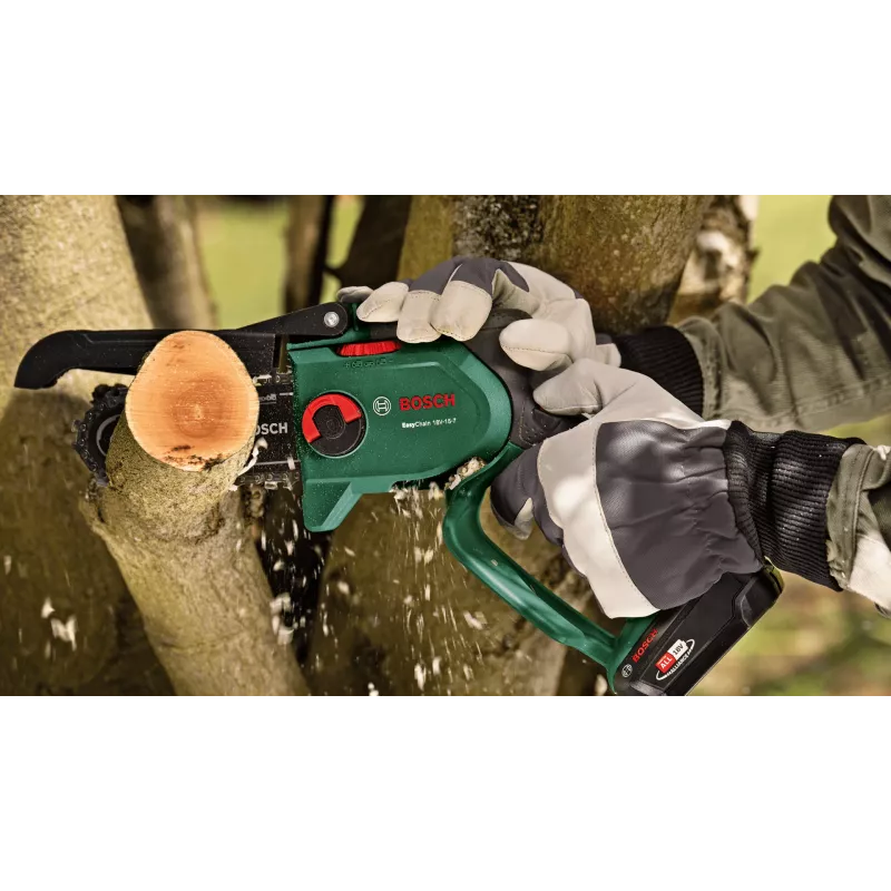Bezvadu elektriskais zāģis Bosch EasyChain 18V-15-7, akumulatora rokas zāģis 1.3 kg