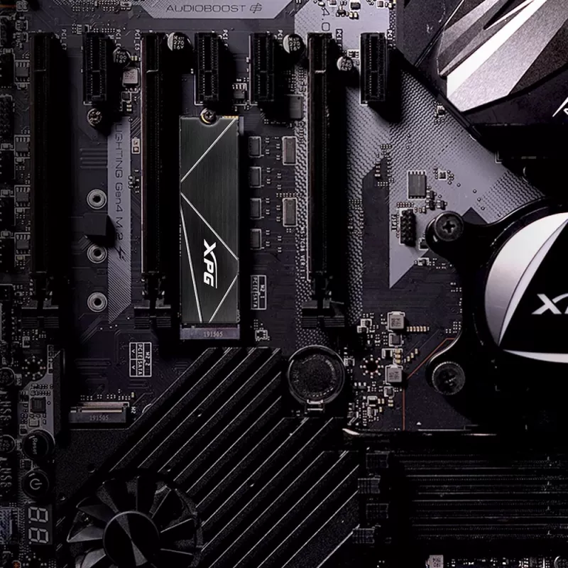 SSD M.2 512 GB ADATA XPG GAMMIX S70 BLADE — PCIe 4.0 NVMe, Lasīšana 7400 MB/s, Rakstīšana 2600 MB/s