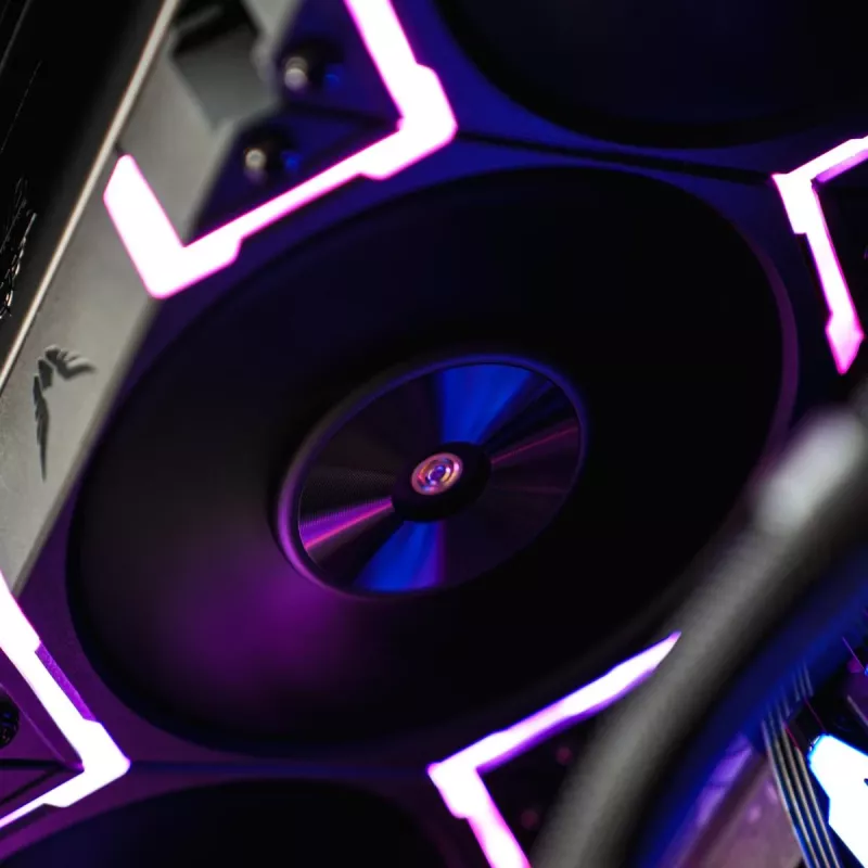 VALKYRIE Syn 240 ARGB Black — Šķidruma dzesēšanas sistēma