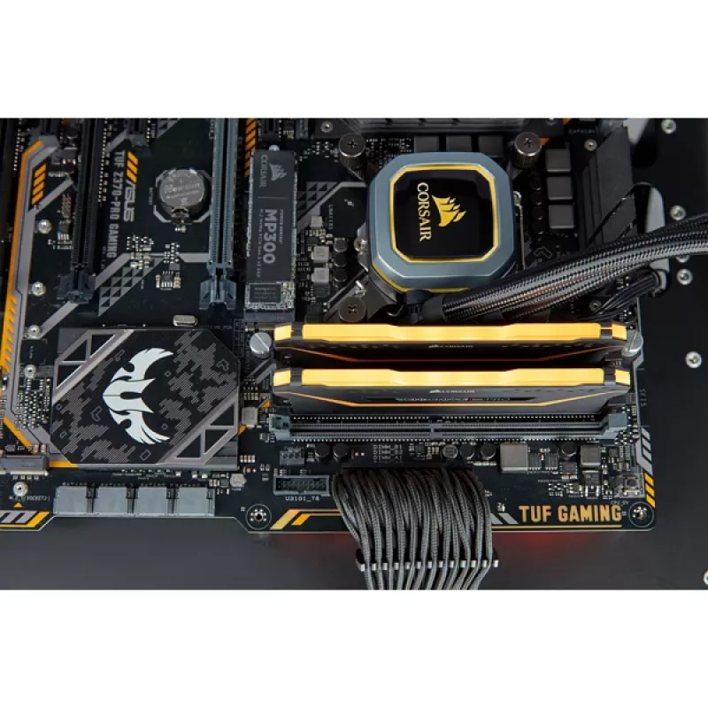 CORSAIR 16GB DDR4 3200MHz 2x8GB C16 atmiņas komplekts - Melns (atvērts iepakojums)