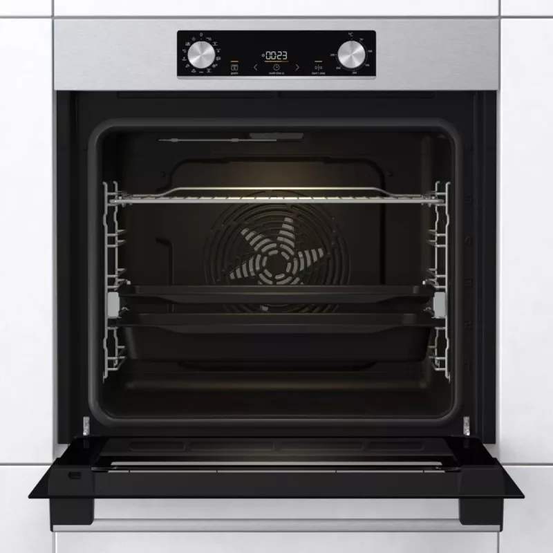 Gorenje BIGSPACE iebūvējamā elektriskā cepeškrāsns 77 L 3500 W — balta, skārienvadība un rotācijas pogas, halogēna lampa