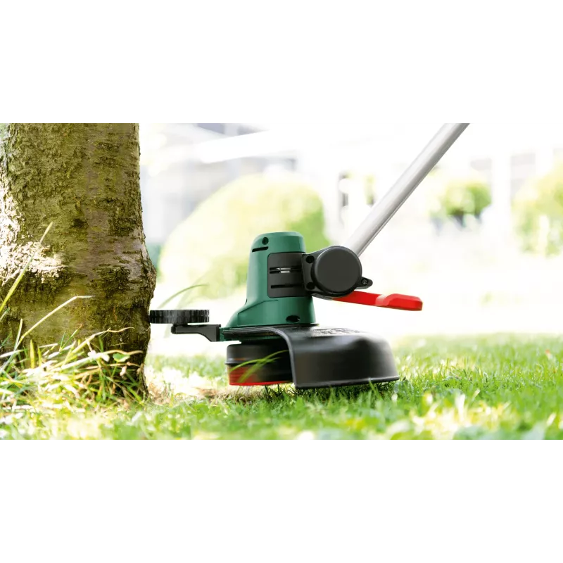 Bosch Universal GrassCut 18V-260 26 cm akumulatora trimmeris, melns, zaļš