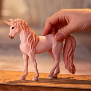 Schleich BAYALA Vienradža ķēve Peach rotaļu figūriņa, ieteicams no 5 gadiem