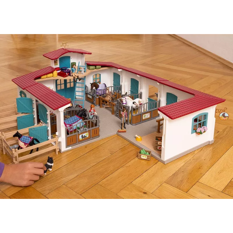 schleich HORSE CLUB Lakeside Riding Center — Jāšanas centrs pie ezera
