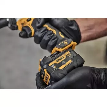 DeWALT DCB126G-XJ bateriju lādētājs 1 gab.