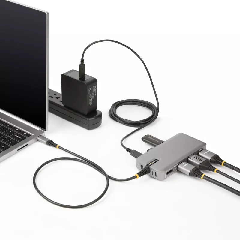 StarTech.com USB-C trīs monitoru daudzportu adapteris, Divi 4K 60Hz + 4K 30Hz HDMI un DisplayPort, 3 portu USB 10Gbps centrmezgls, 100W PD caurlaide, GbE, ceļojumu dokstacija, Windows un ChromeOS