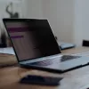StarTech.com Privātuma ekrāns 13 inch MacBook Air M2/M3, Noņemams un atgriezenisks pretatspīduma filtrs, Magnētisks ekrāna aizsargs ar 51% zilās gaismas samazinājumu