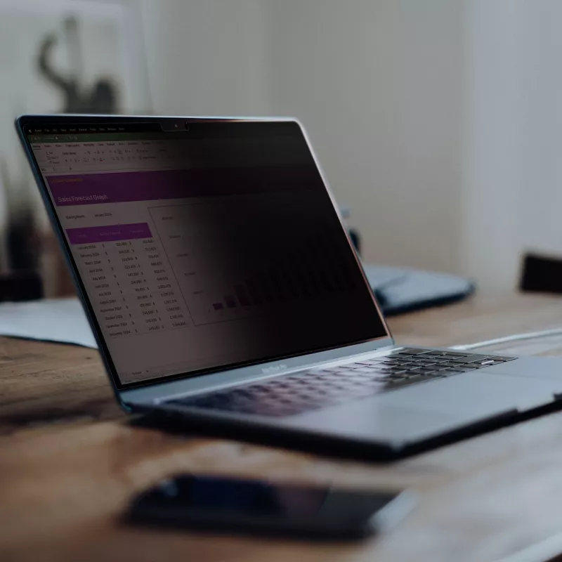 StarTech.com Privātuma ekrāns 13 inch MacBook Air M2/M3, Noņemams un atgriezenisks pretatspīduma filtrs, Magnētisks ekrāna aizsargs ar 51% zilās gaismas samazinājumu