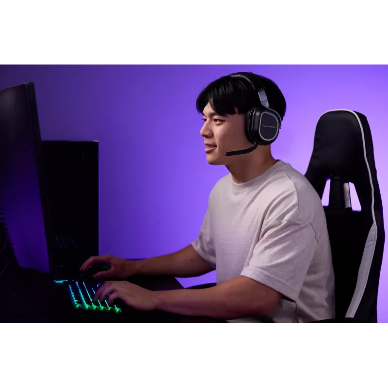Turtle Beach Stealth 700 Black bezvadu spēļu austiņas PC, PS5, PS4 un mobilajām ierīcēm ar līdz 80 stundu akumulatoru, Bluetooth, diviem raidītājiem un 60 mm skaļruņiem