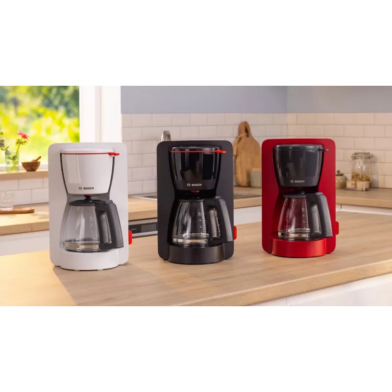 Pilienu kafijas automāts Bosch TKA3M134 — 1.4 L ūdens tvertne, 15 tasīšu ietilpība, sarkans