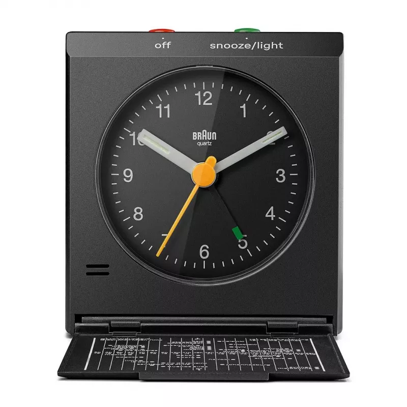 Modinātājpulkstenis BRAUN BC 05 B Quartz Foldable Black — kompakts ceļojumu modinātājs ar kvarca mehānismu