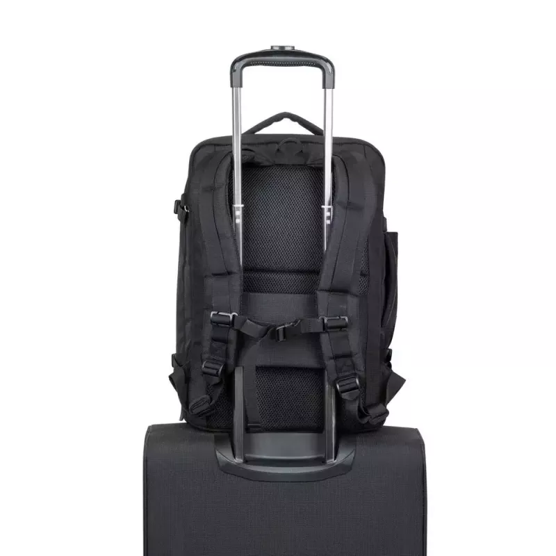 Mugursoma Rivacase 8461 43,9 cm 17,3 collu Melna 2 priekšējās kabatas