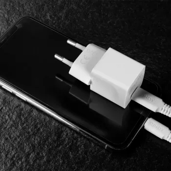 Lindr 73410 Iekštelpu lādētājs viedtālruņiem, balts, USB Type-C