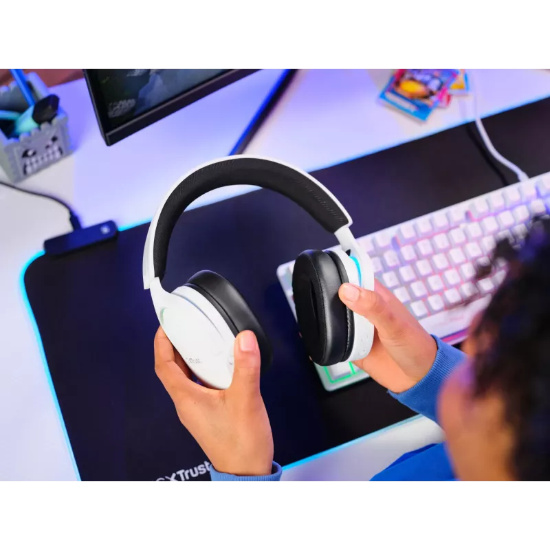 Trust GXT 491W FAYZO Bezvadu un vadu spēļu austiņas Over-Ear, USB-C, Bluetooth, Melns/Balts