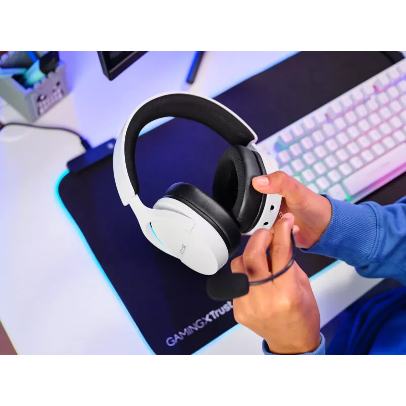 Trust GXT 491W FAYZO Bezvadu un vadu spēļu austiņas Over-Ear, USB-C, Bluetooth, Melns/Balts