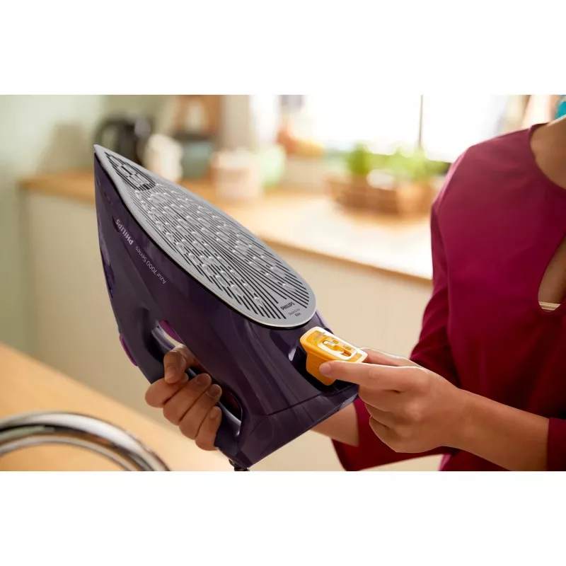 Philips 7000 sērijas DST7061/30 tvaika gludeklis ar SteamGlide Elite zoli, 3000 W, violets