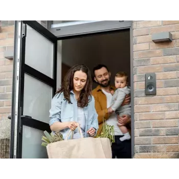 Video domofons 2N IP One melns — 1920×1440, 30 fps, IP66, IK08