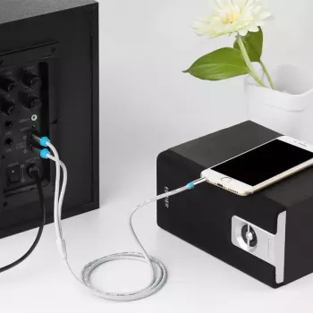 Audio kabelis Vention 3.5mm TRRS (vīriešu) uz 2×RCA (vīriešu), 2 m, melns