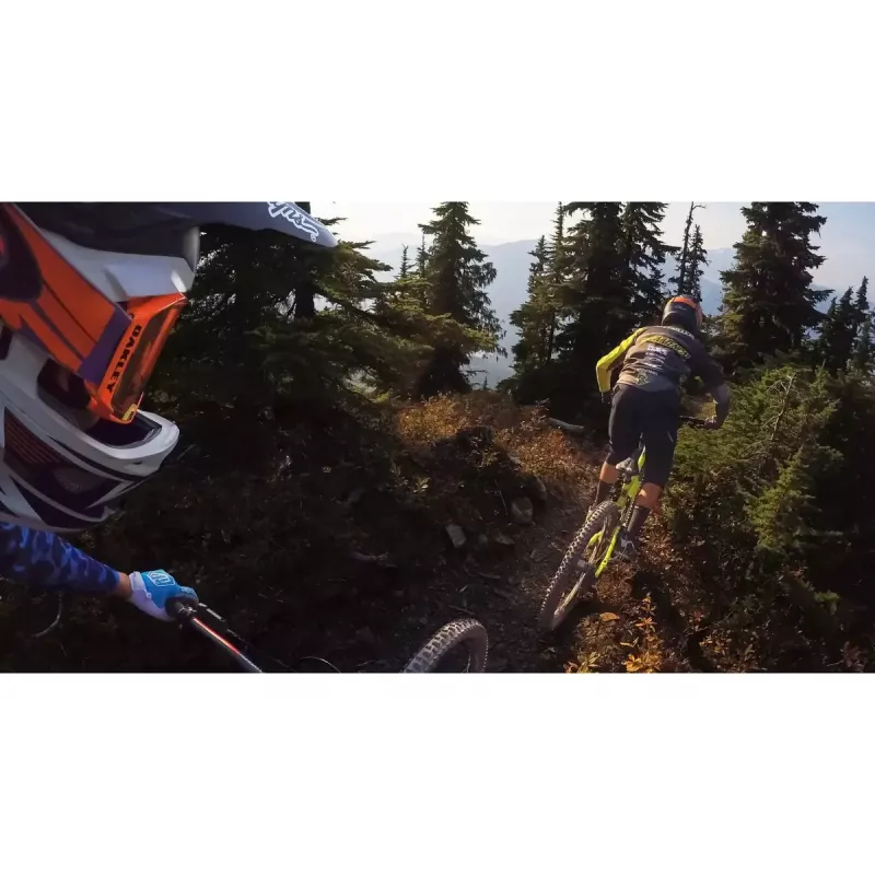 GoPro kameras stiprinājums ķiverei priekšpusē un sānā AHFSM-001