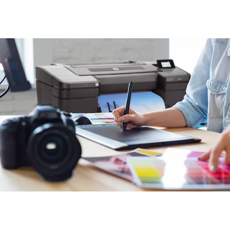 HP DesignJet Z9+dr 44 collu PostScript printeris ar vertikālo griezēju