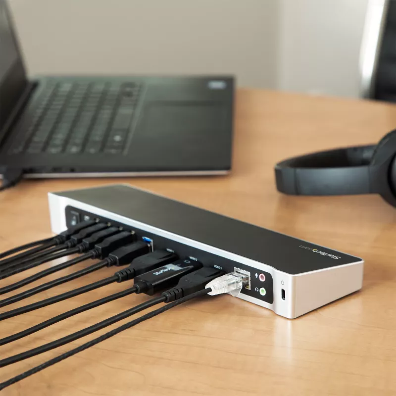 StarTech.com USB 3.0 dokstacija trīs monitoriem - 1x HDMI - 2x DisplayPort