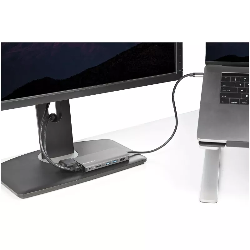 StarTech.com USB-C daudzportu adapteris - USB-C mini ceļojuma dokstacija ar 4K HDMI vai 1080p VGA - 3x USB 3.0 centrmezgls, SD, GbE, audio, 100W PD caurlaide - portatīvā dokstacija klēpjdatoram/planšetdatoram