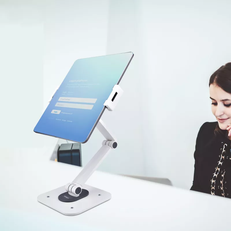 StarTech.com Universāls regulējams galda planšetdatora statīvs, sienas montāžai, ietilpība 1 kg, ergonomisks šarnīrveida planšetdatora turētājs ar pagriešanu/šūpošanu/rotāciju