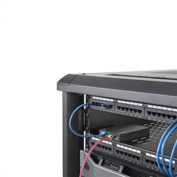 StarTech.com Gigabita Ethernet vara-uz-šķiedru tīkla pārveidotājs - SM LC - 10 km
