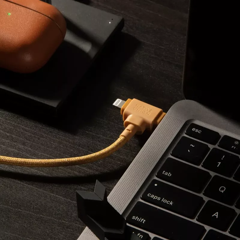 USB kabelis Native Union Belt Cable Duo 1,5 m USB-C uz USB-C/Lightning Dzeltena