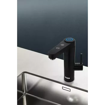 N'OVEEN IWH965 INOX BLACK ūdens sildīšanas jaucējkrāns, nerūsējošā tērauda, LED skārienvadības panelis, IPX4, līdz 55 °C, melnā krāsā