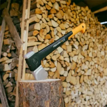 Šķelšanas cirvis Fiskars X-series X24, plastmasas kāts 600 mm, 1,7 kg, asmens 16,5 cm