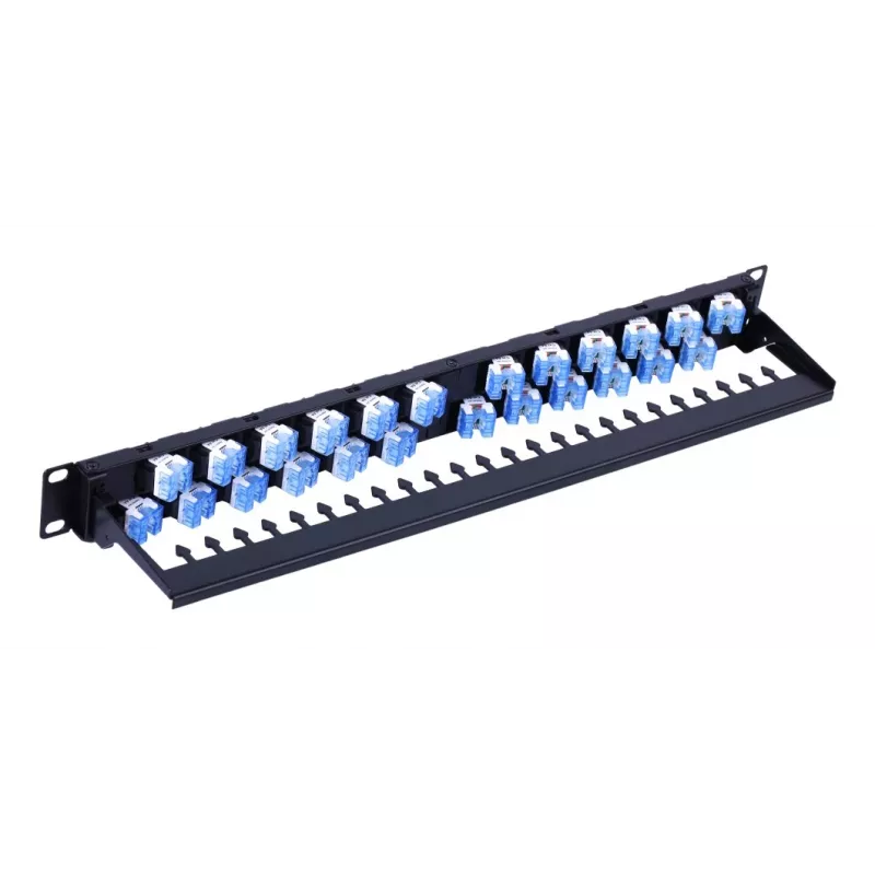 Techly UTP Sadales Panelis 24 Porti RJ45 Cat.6A Slīpa Izeja 1U Melns