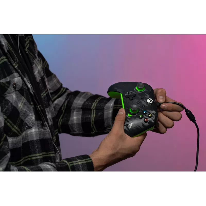 PDP vadu kontrolieris Neon Carbon Xbox un Windows 10/11
