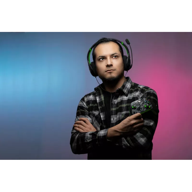 PDP vadu kontrolieris Neon Carbon Xbox un Windows 10/11