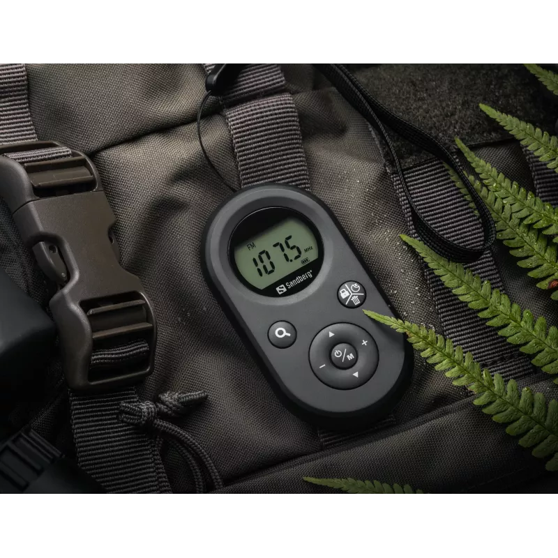 Sandberg 421-02 kabatas radio FM+AM Recharge, FM 76–108 MHz, AM 522–1710 kHz, 500 mAh akumulators, displejs, ar austiņām