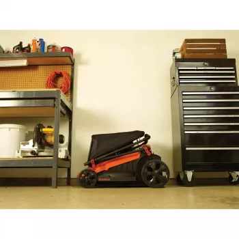 Aizmuģējamais zāles pļāvējs Black & Decker LM2000-QS