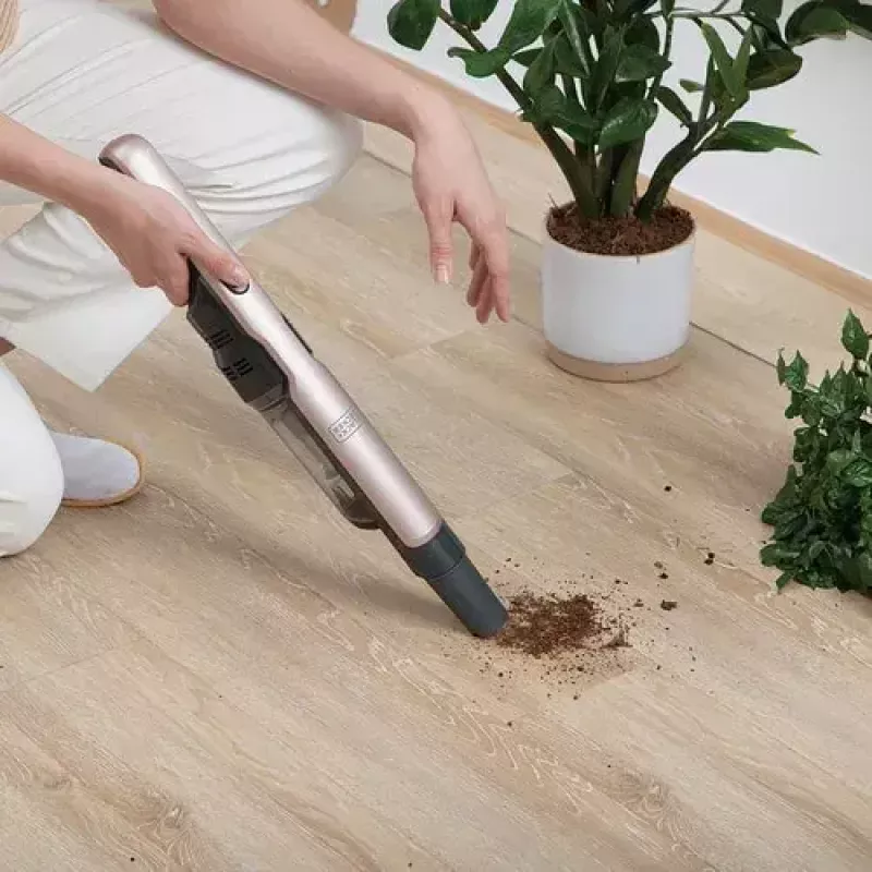 Bezvadu rokas putekļsūcējs Black & Decker DVC320BRG