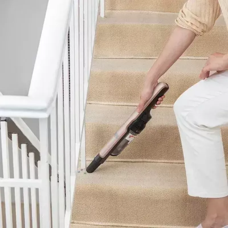 Bezvadu rokas putekļsūcējs Black & Decker DVC320BRG