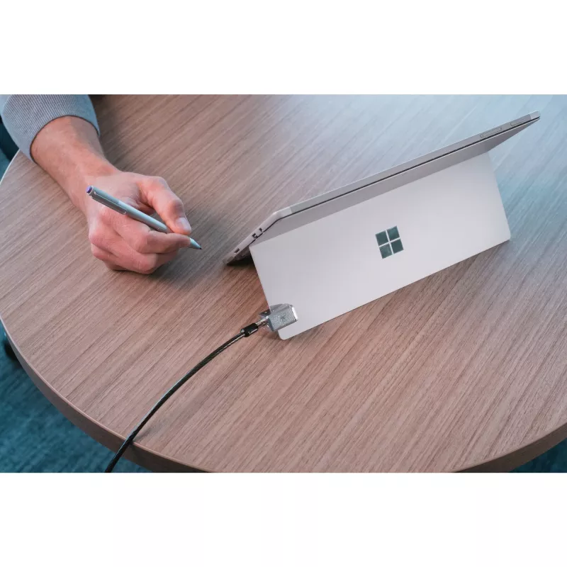 Kensington Keyed Cable Lock Surface Pro un Surface Go slēdzene, 1.8 m, atslēga, oglekļa tērauds, melna, sudraba
