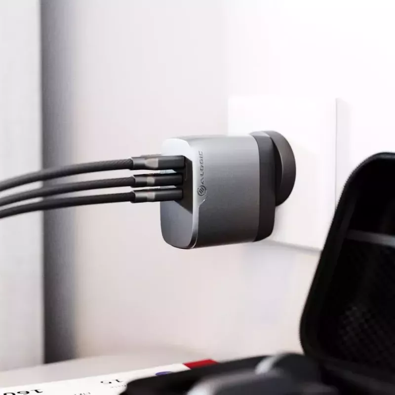 Lādētājs ALOGIC 3X67 67W GaN 2× USB Type-C ar maināmiem kontaktdakšu komplektiem